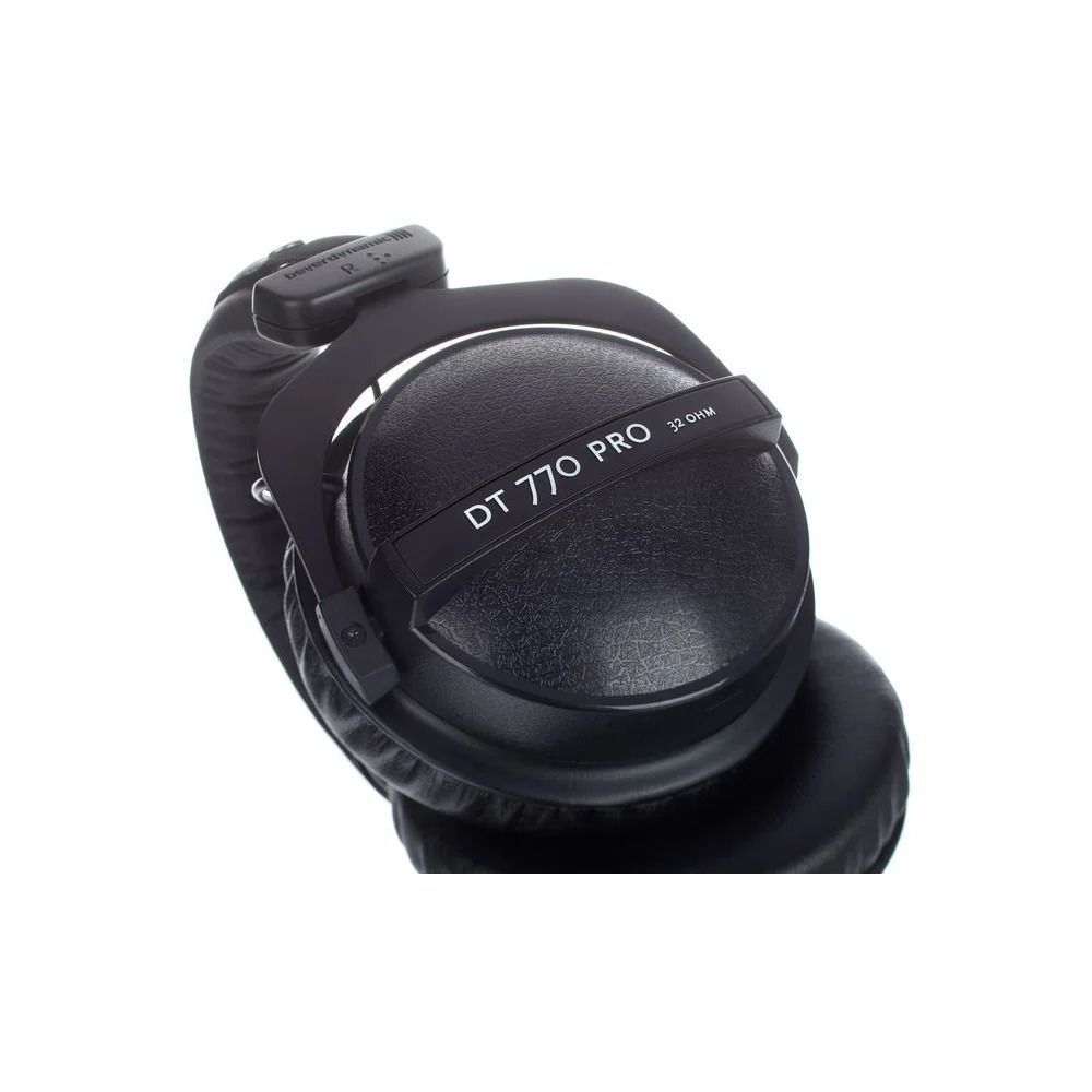 Навушники Beyerdynamic DT 770 PRO 32 ohms (526337)