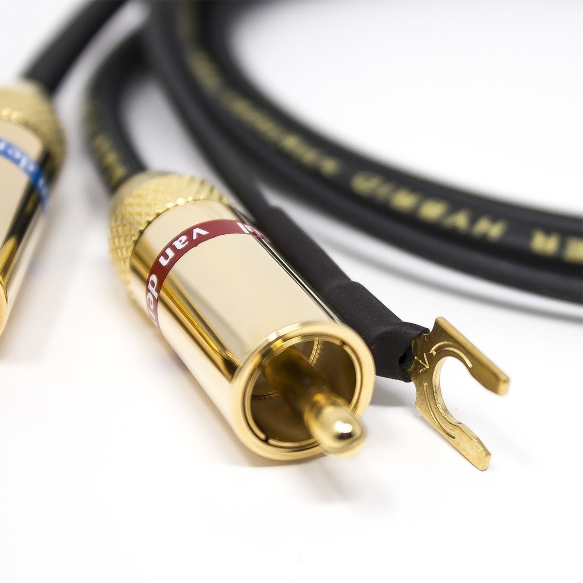 Фонокабель Van den Hul D-501 SILVER HYBRID TAC-RCA 1.5 meter