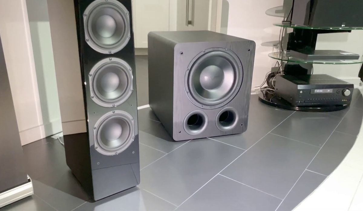 Сабвуфер SVS PB-3000 Black Ash