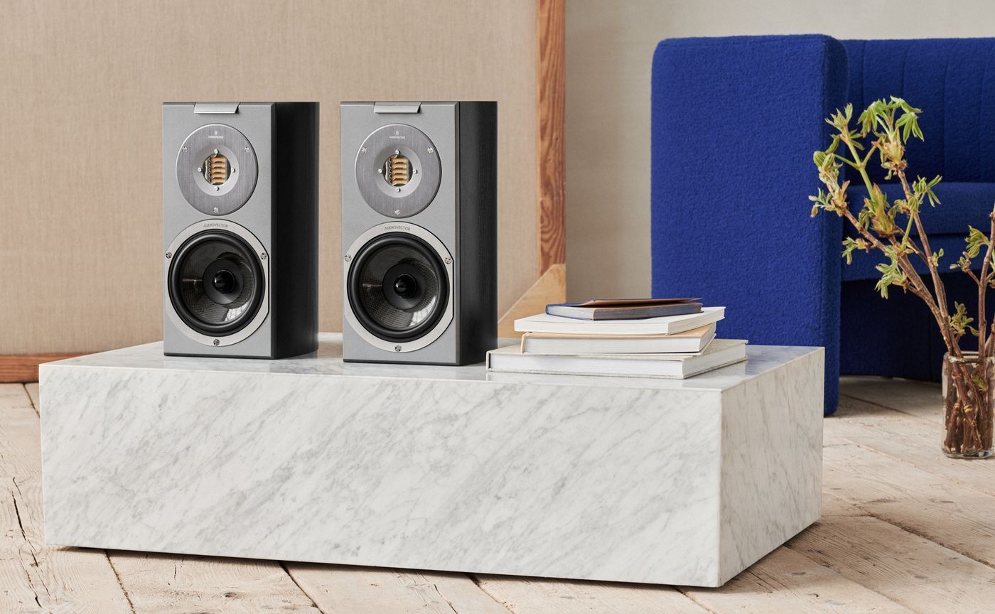Полична акустика Audiovector R1 Arrete Black Ash
