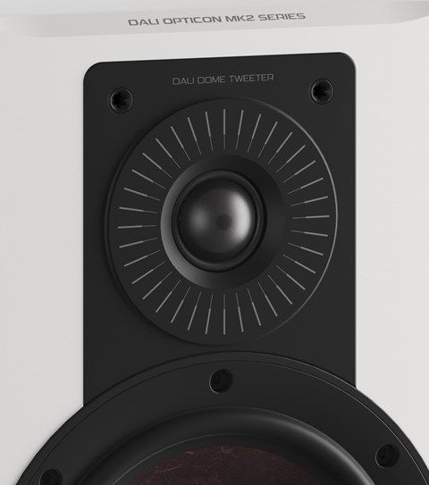 Полична акустика DALI Opticon 2 MK2 Tobacco Oak