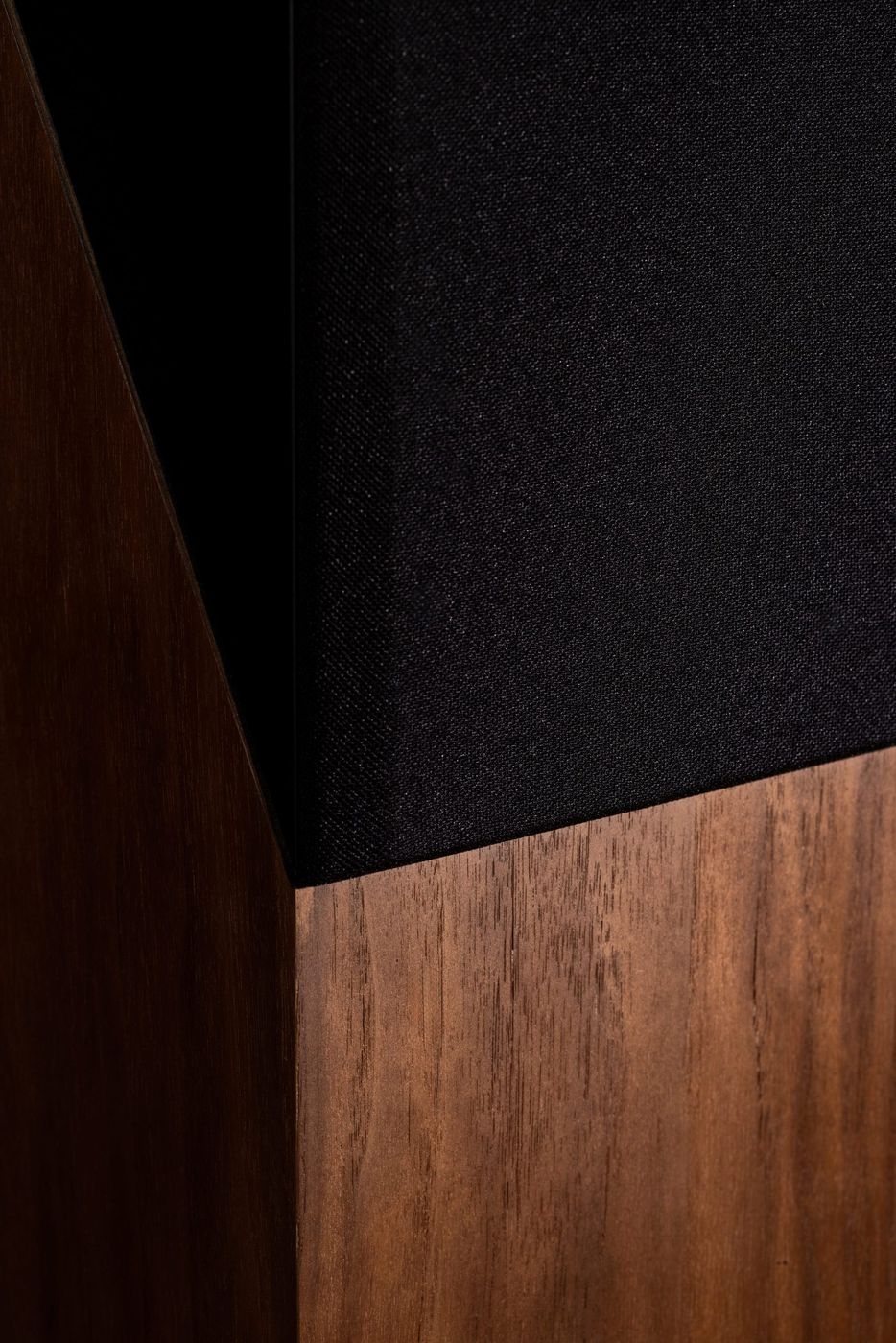 Акустика Davis Acoustics The Pledge Walnut