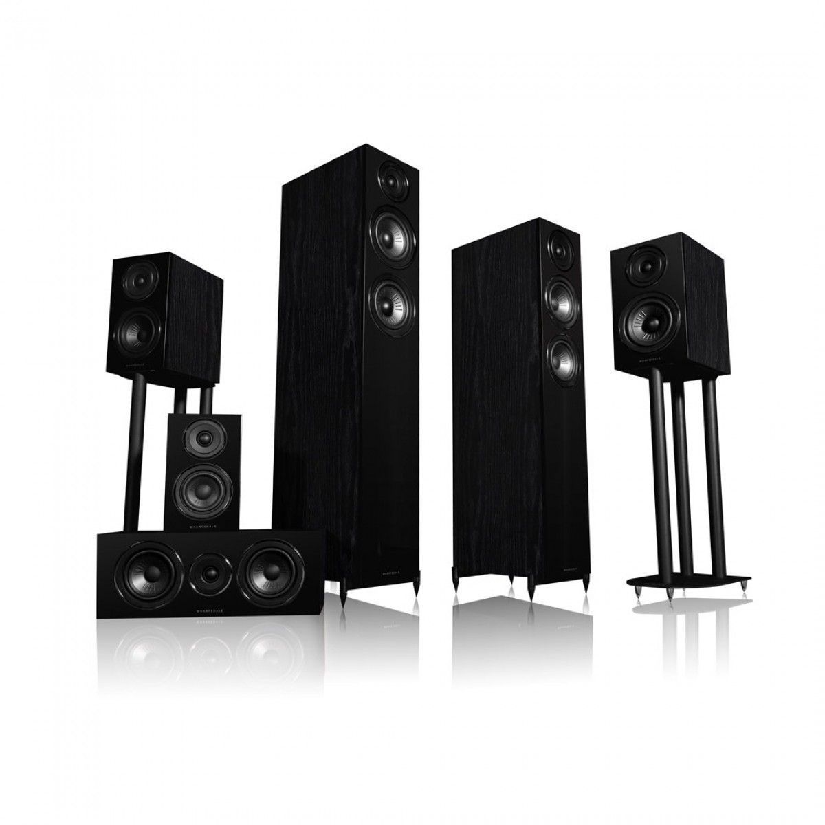 Полична акустика Wharfedale Diamond 12.1 Black Oak