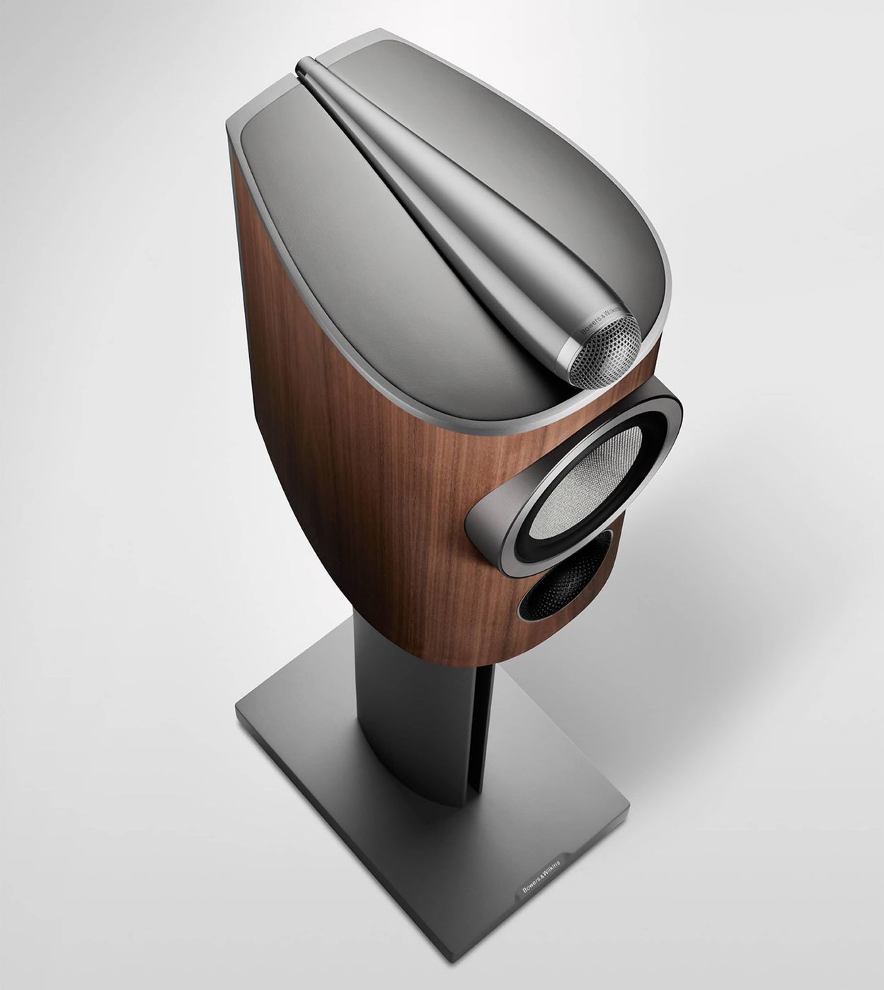 Полочная акустика Bowers & Wilkins 805 D4 Satin Walnut