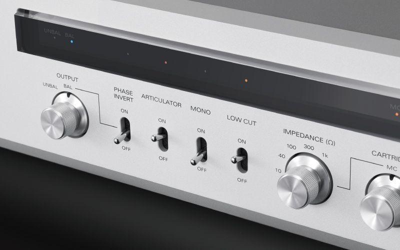 Фонокоректор Luxman E-07 Silver