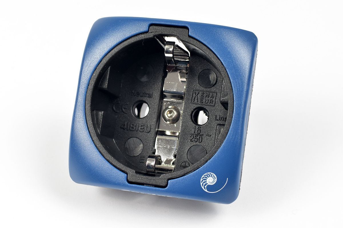 Силовий фільтр Cardas 5 розеток 4181EU Power Strip Standard 15A IEC Inlet