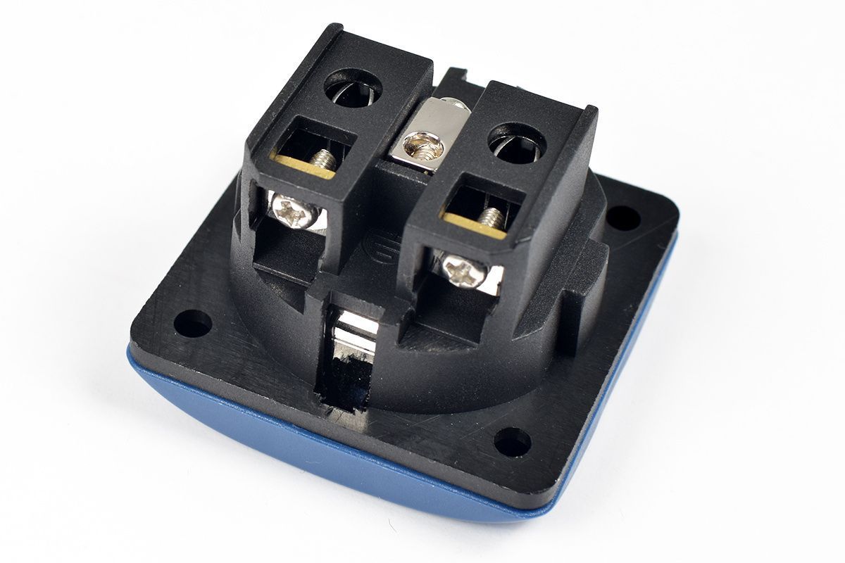 Силовий фільтр Cardas 5 розеток 4181EU Power Strip Standard 15A IEC Inlet