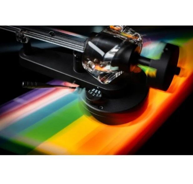 Проигрыватель винила Pro-Ject The Dark Side Of The Moon Pick It PRO SE