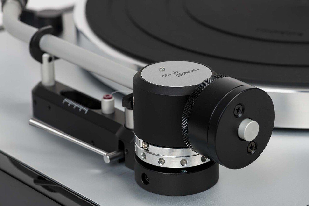 Програвач вінілу Thorens TD 403 DD High gloss Black (Direct Dr, TP150, Ortofon 2MBlue)