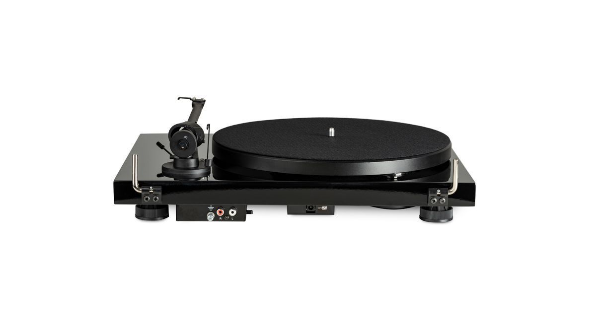 Проигрыватель винила Pro-Ject Debut III Phono OM5e HG Black