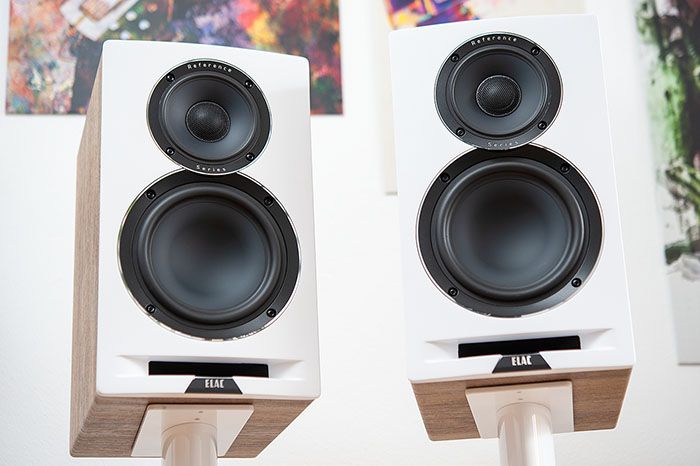 Полочна акустика Elac Uni-Fi Reference UBR62 Wood White