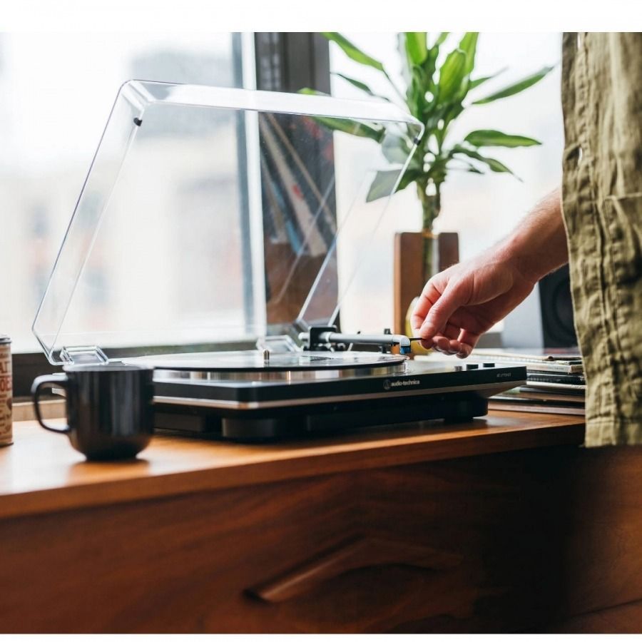 Проигрыватель винила Audio-Technica AT-LP70XBT Black-Silver