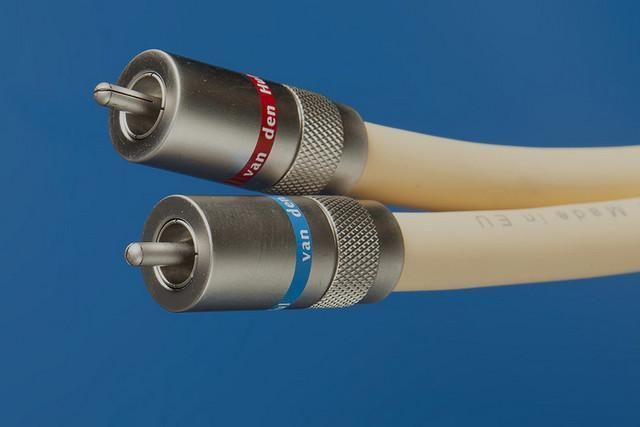 Міжблочний кабель Van den Hul CLIFF Hybrid RCA 1,5 meter