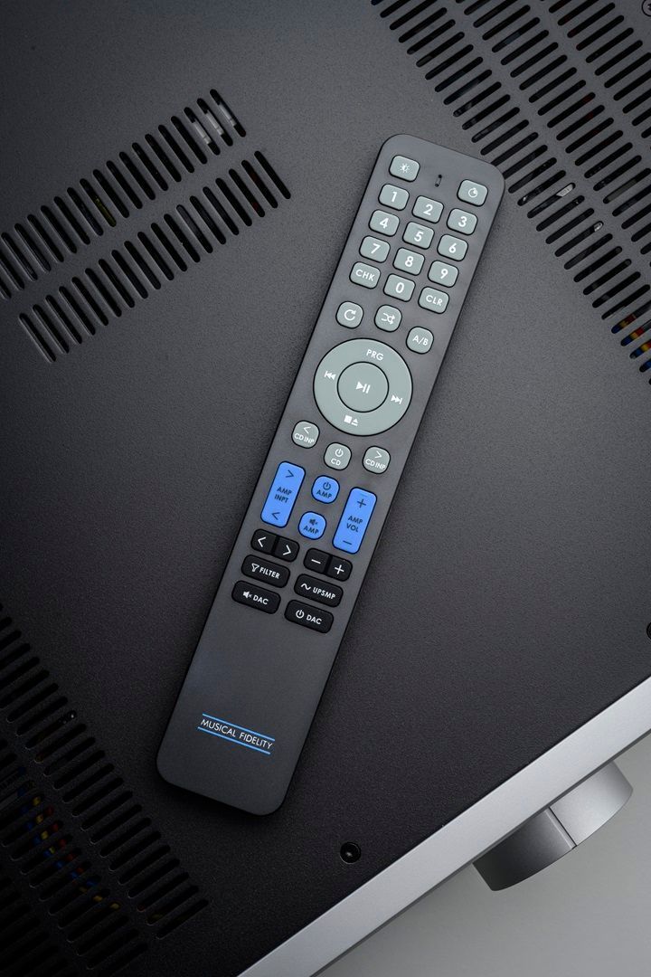 Інтегральний підсилювач Musical Fidelity M5xi Black
