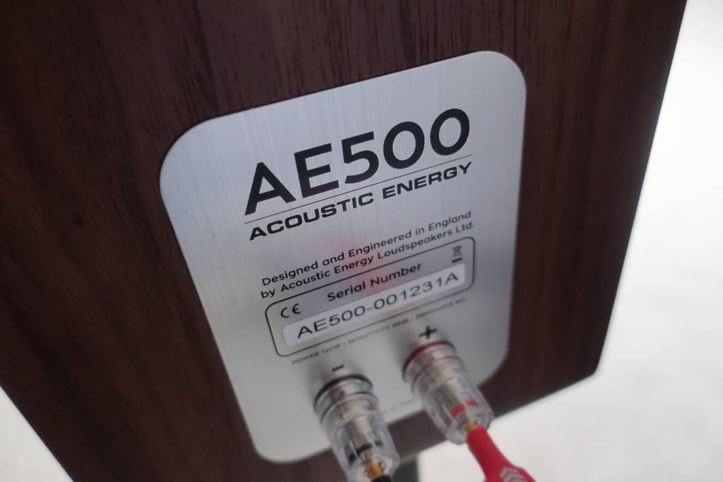 Полична акустика Acoustic Energy AE 500 Real Walnut Wood Veneer