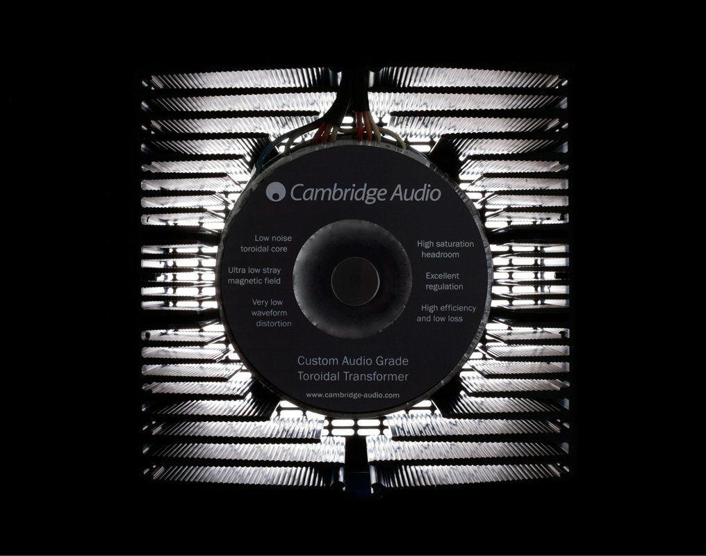 Інтегральний підсилювач Cambridge Audio Azur 851A Black