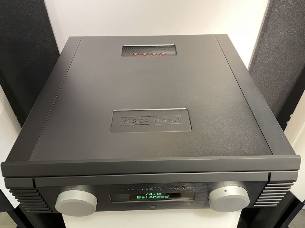 Підсилювач інтегральний Musical Fidelity Nu-Vista 600 Black