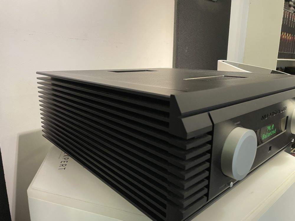 Підсилювач інтегральний Musical Fidelity Nu-Vista 600 Black