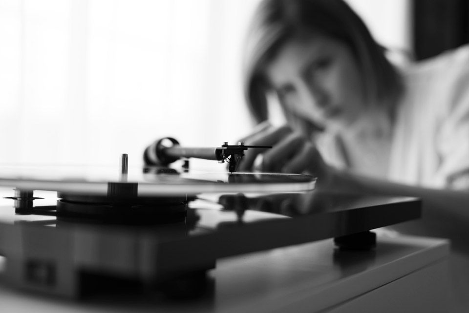Проигрыватель винила Pro-Ject T1 EVO BT OM10 Piano