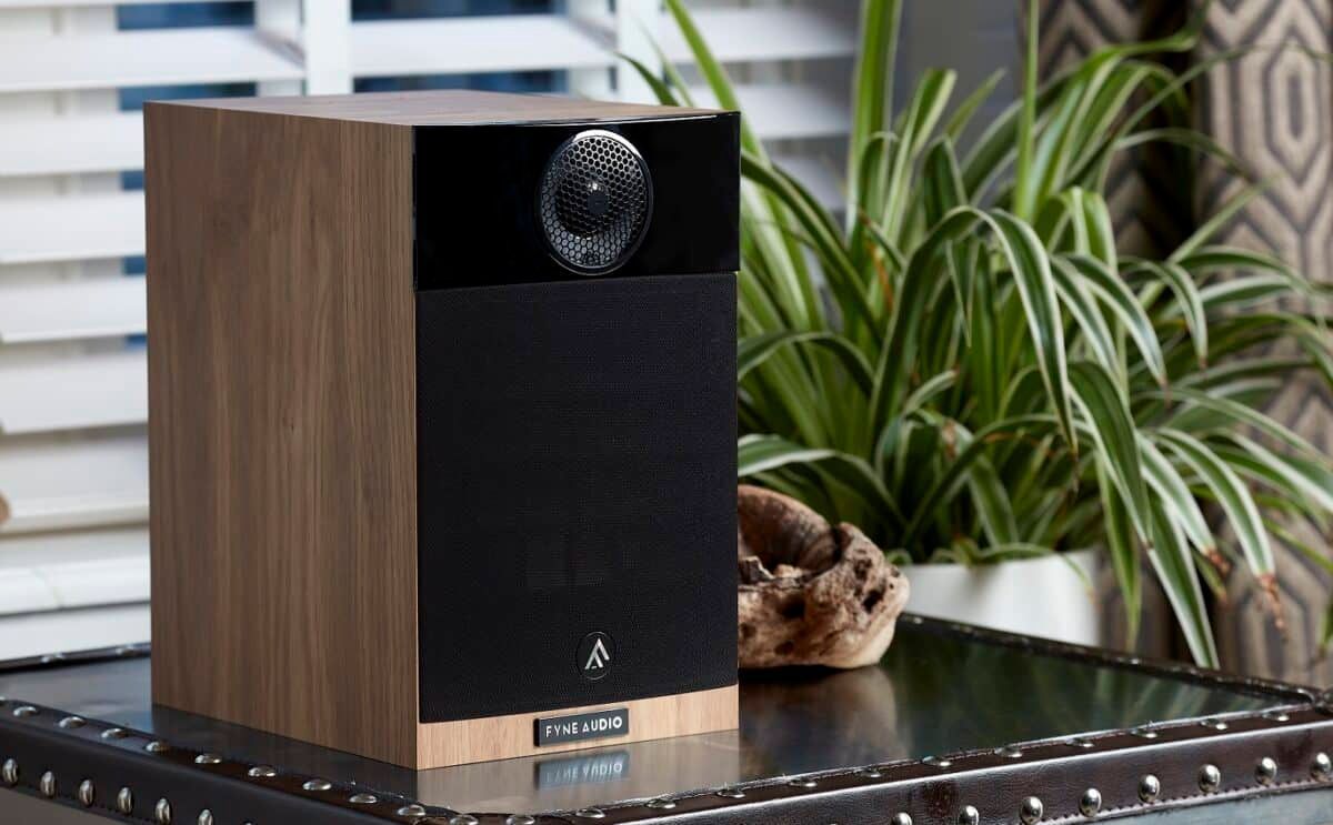 Полична акустика Fyne Audio F300 Light Oak