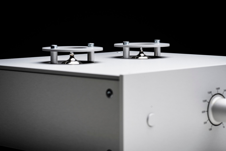 Ламповий фонокоректор Pro-Ject Tube Box DS3 B Black