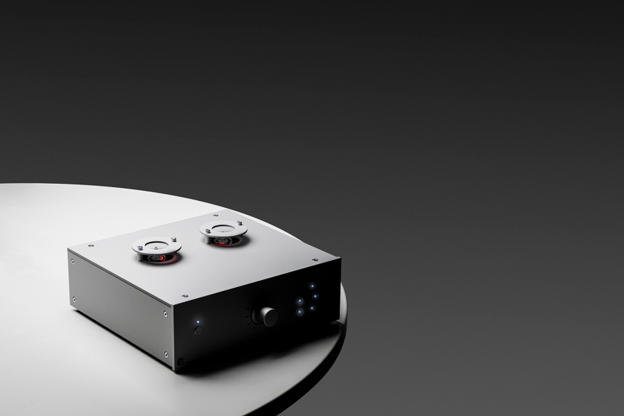 Ламповий фонокоректор Pro-Ject Tube Box DS3 B Black