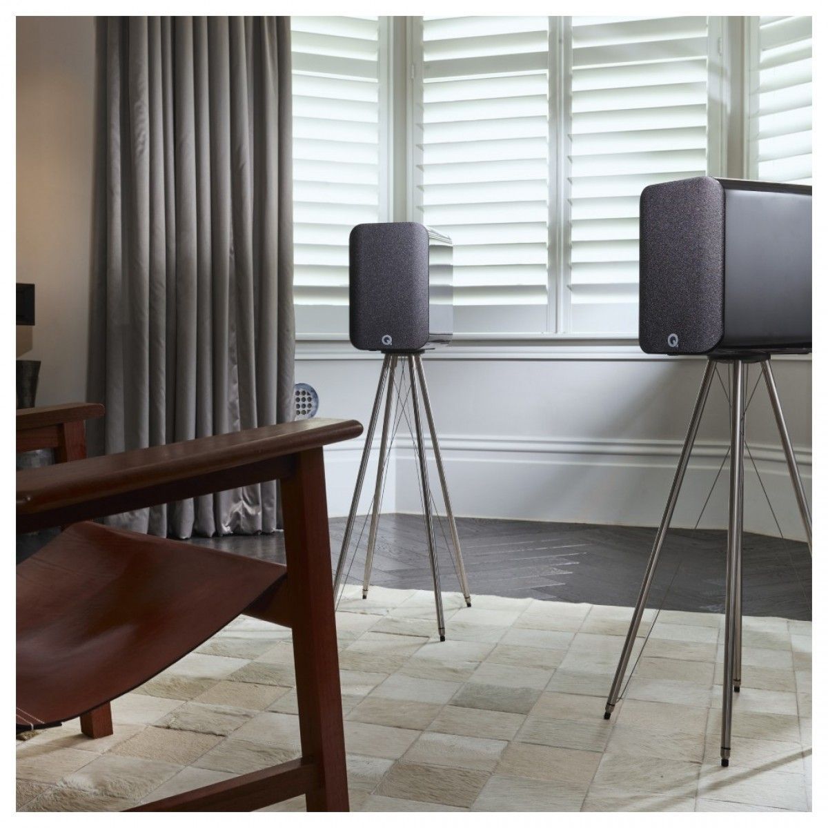 Акустика Q Acoustics Q CONCEPT 30 GLOSS SILVER (QA2932)