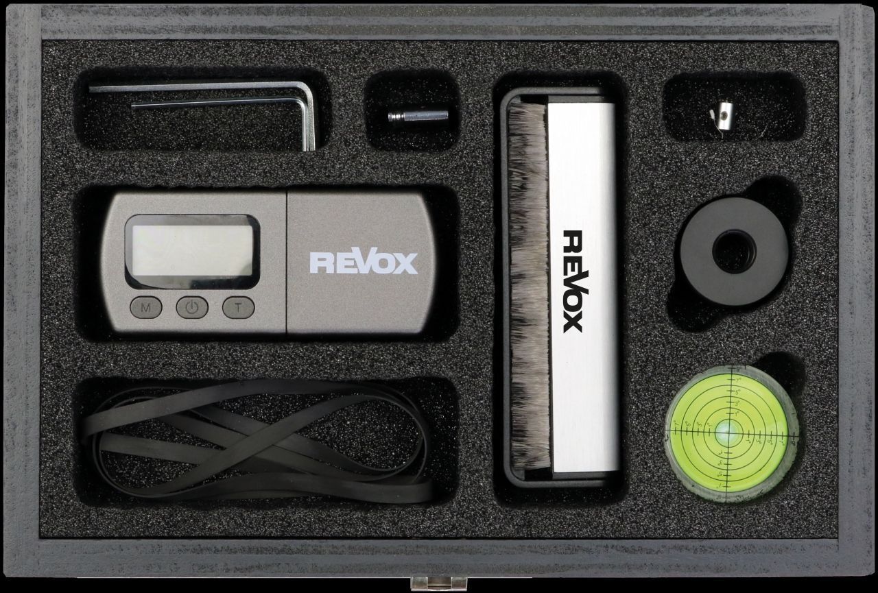 Проигрыватель винила Revox STUDIOMASTER T700