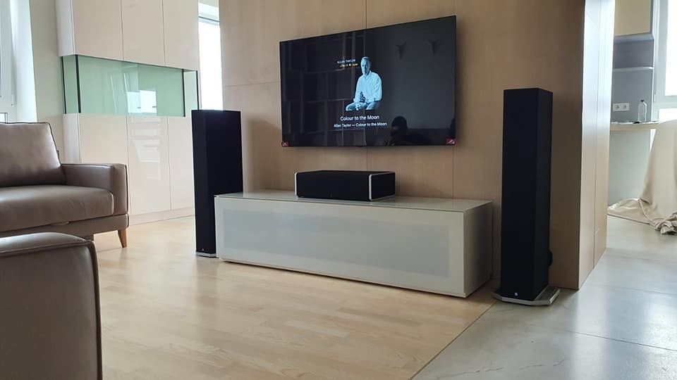 Тумба под телевизор Sonorous STA 161I-WHT-WHT-BS
