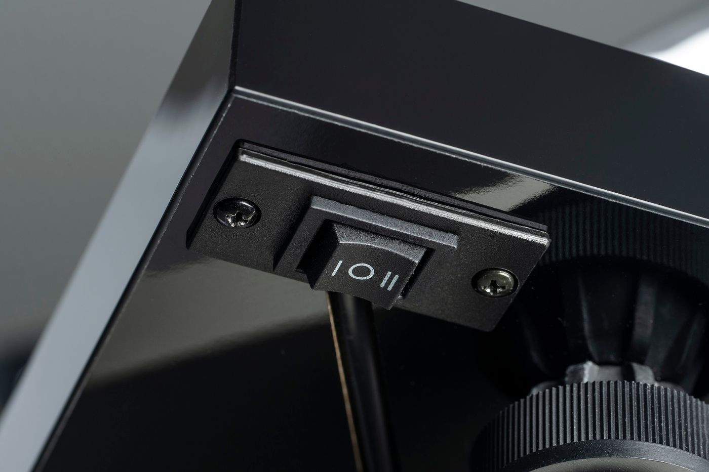 Проигрыватель винила Pro-Ject Debut S Rainier HG Black