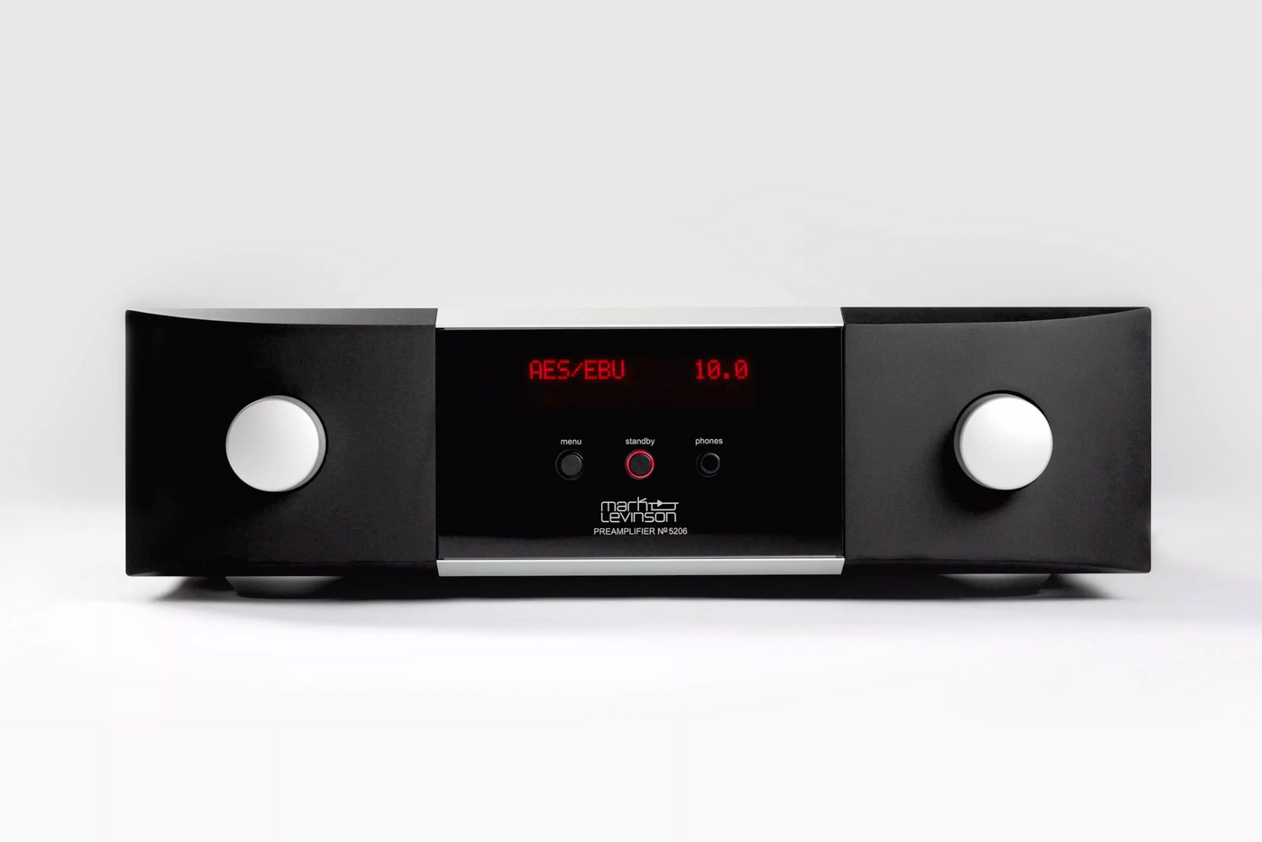 Предварительный усилитель Mark Levinson №5206