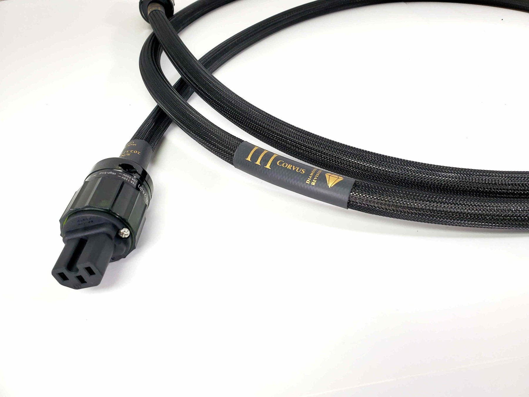 Силовой кабель Purist Audio Design (Diamond Revision) Corvus 1,5 m