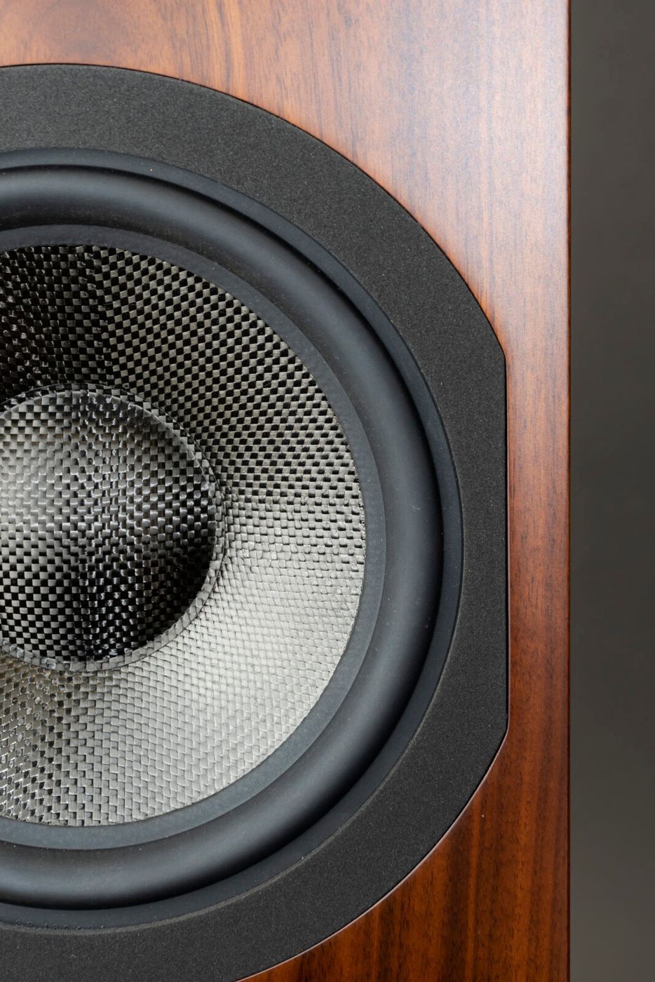 Акустика Davis Acoustics Courbet 8 Walnut