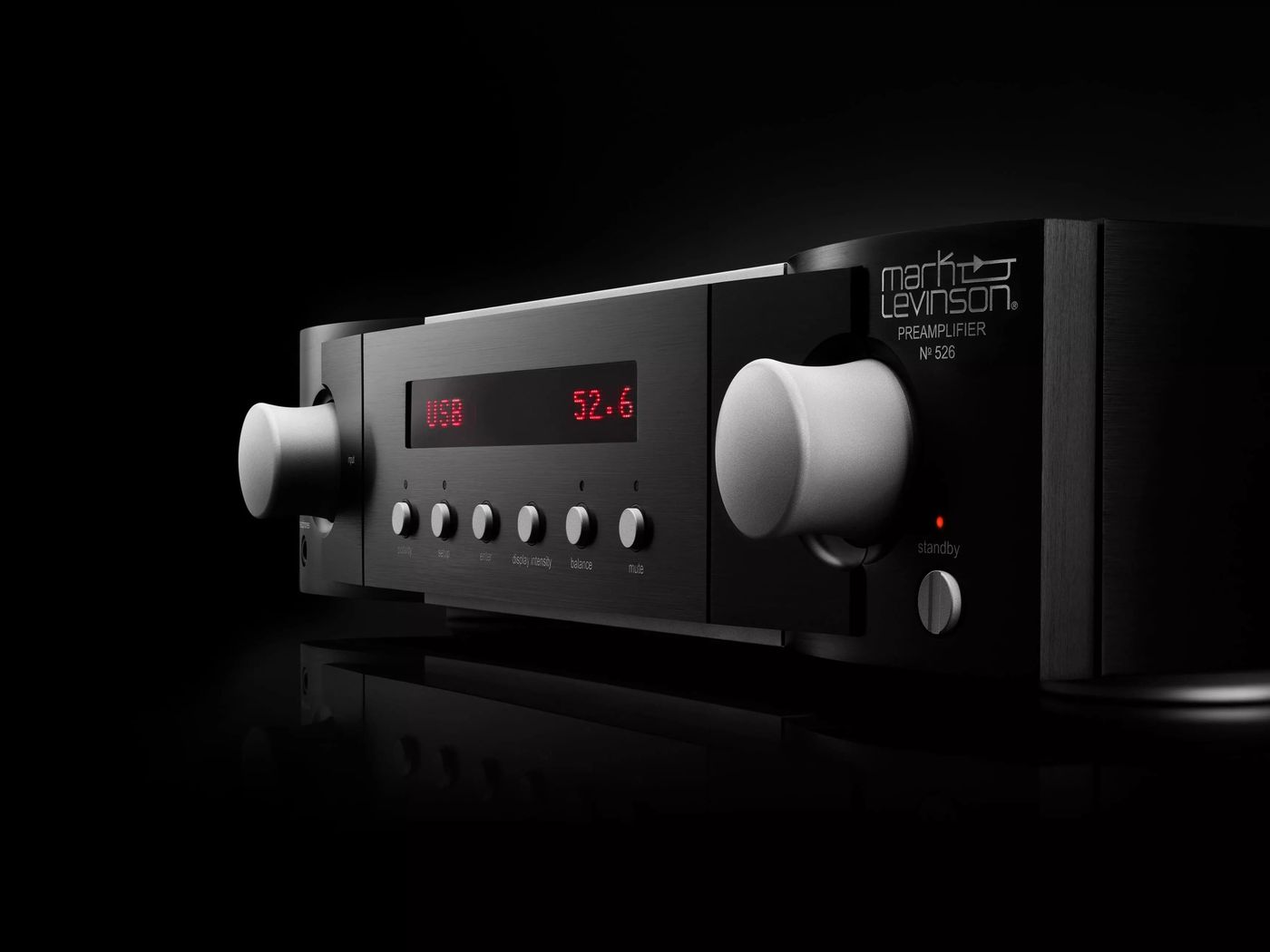 Предварительный усилитель Mark Levinson №526