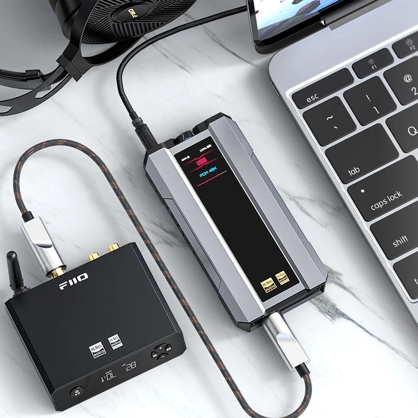 ЦАП-підсилювач для навушників FiiO Q15 Titanium Gray