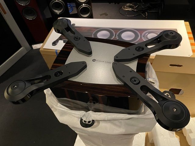 Напольная акустика Monitor Audio Platinum 200 3G Piano Ebony