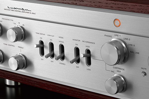 Ламповий передпiдсилювач Luxman CL-38uC Silver