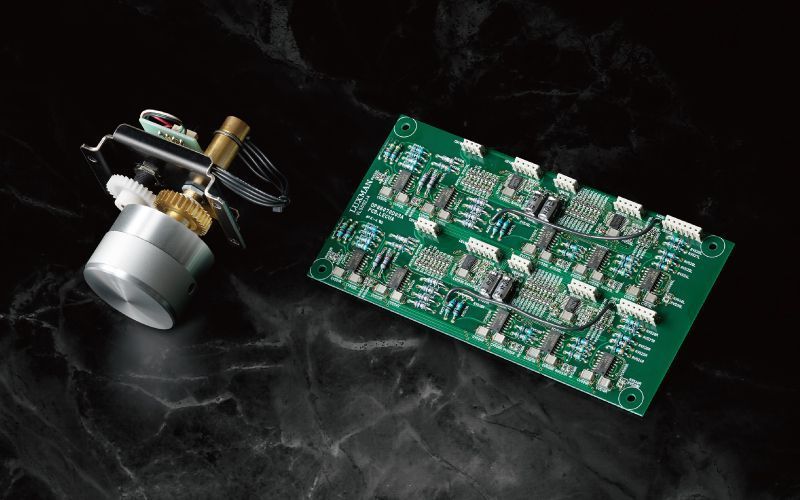 Інтегральний підсилювач Luxman L-509Z Silver