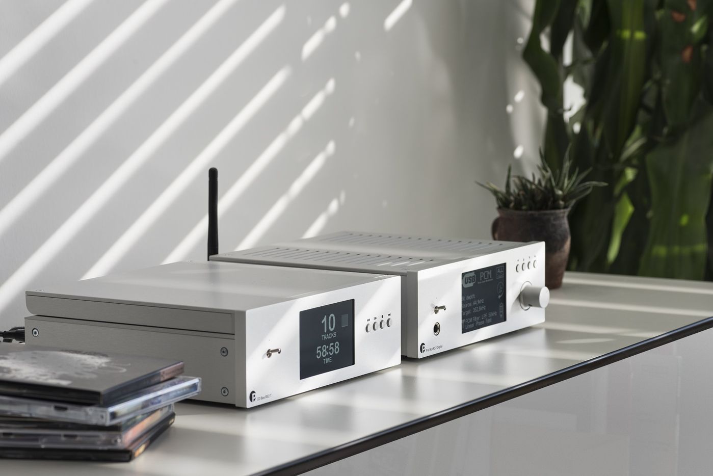 CD транспорт Pro-Ject CD Box RS2 T Black